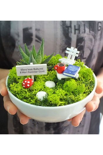 Kadınlar Günü Teraryum, 8 Mart Kadınlar Günü