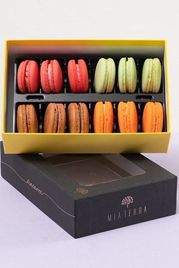 makaron çikolata hediye peluş oyuncak 