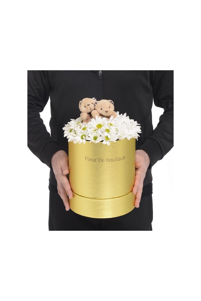 Büyük Boy Gold Silindir Kutuda Beyaz Papatyalar Ve Kahve Peluş Ayıcıklar