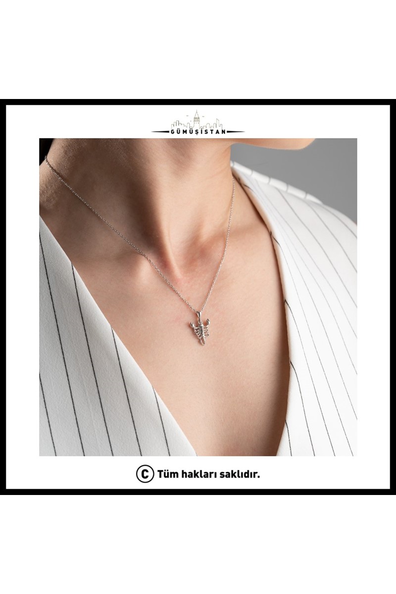 925 Ayar Gümüş Akrep Kolye