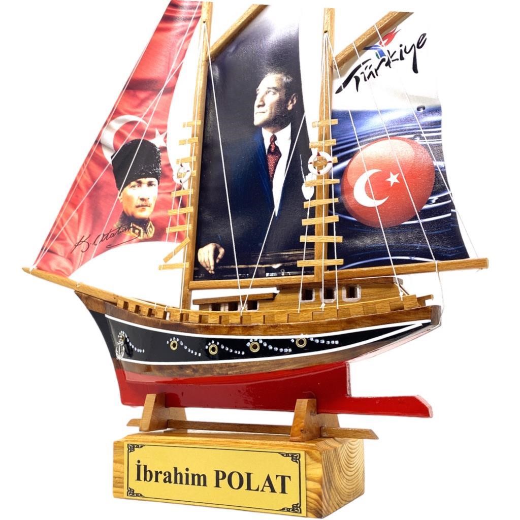 Kişiye Özel İsimli ATATÜRK Gemi Maketi - Doğal Ahşap ve El Yapımı