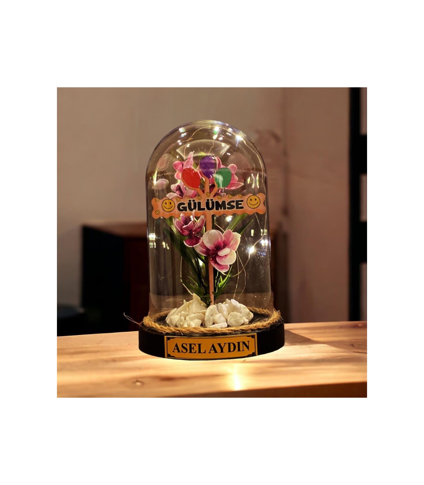 Kişiye Özel İsimli ve Led Işıklı Fanus - Gülümse Temalı