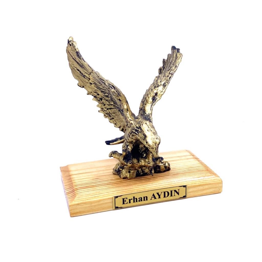 Kişiye Özel Tasarım Ahşap Kaideli Gold Kartal