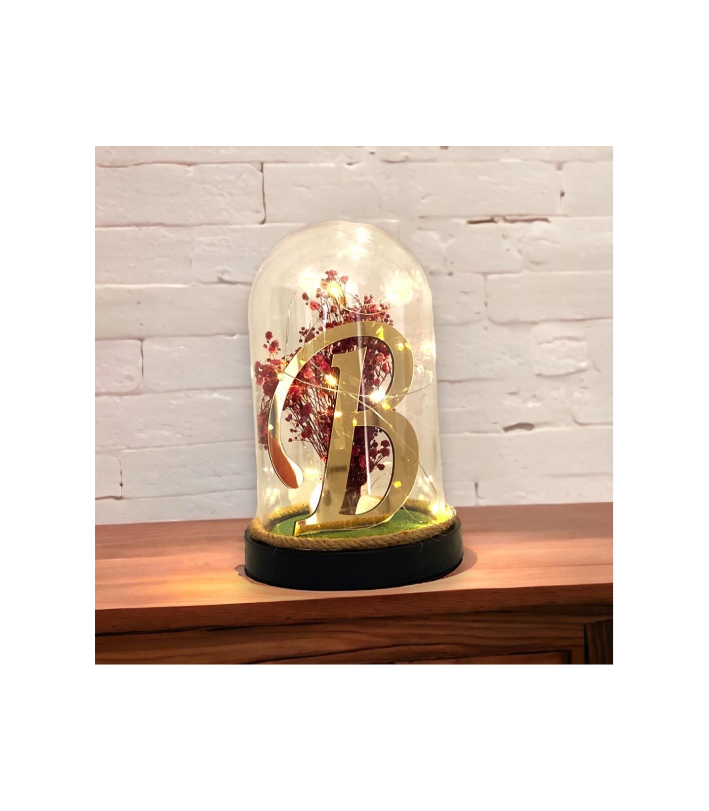 Kişiye Özel Tasarım Gold Harfli ve Led Işıklı Fanus Aranjmanı