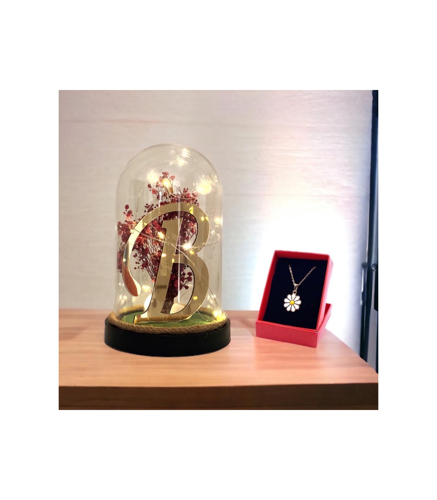 Kişiye Özel Tasarım Gold Harfli ve Led Işıklı Fanus - Papatya Kolyeli