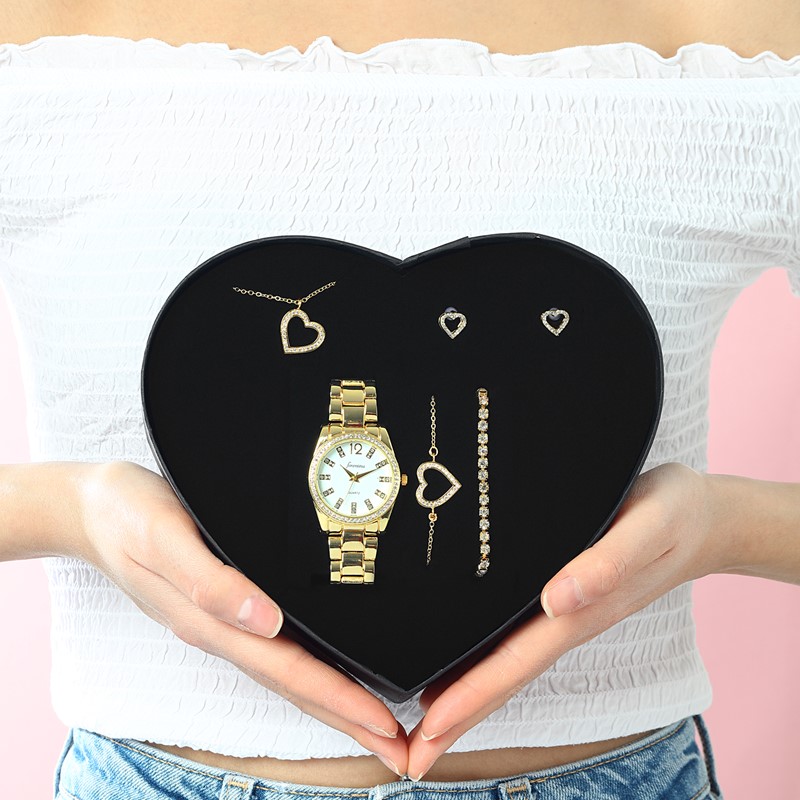 Bayan Kalpli Kolye Küpe Bileklik Set - Saat Hediyeli PS0520