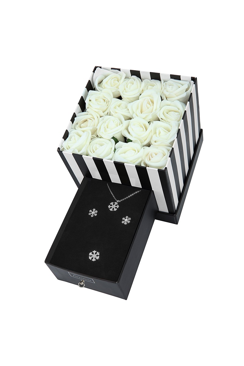 Forentina Beyaz Güllü Kutu Beyaz  Kar Tanesi Kolye Küpe Yüzük Hediye Set PS1549