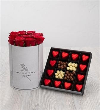 hediye çiçek kutuda çiçek makaronlu çiçek draje çikolata