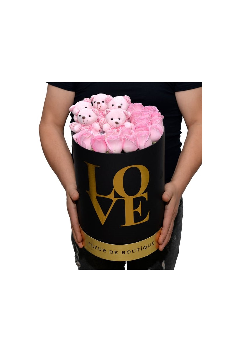 Large Love Kutuda Pembe Güller Ve Peluş Ayıcıklar