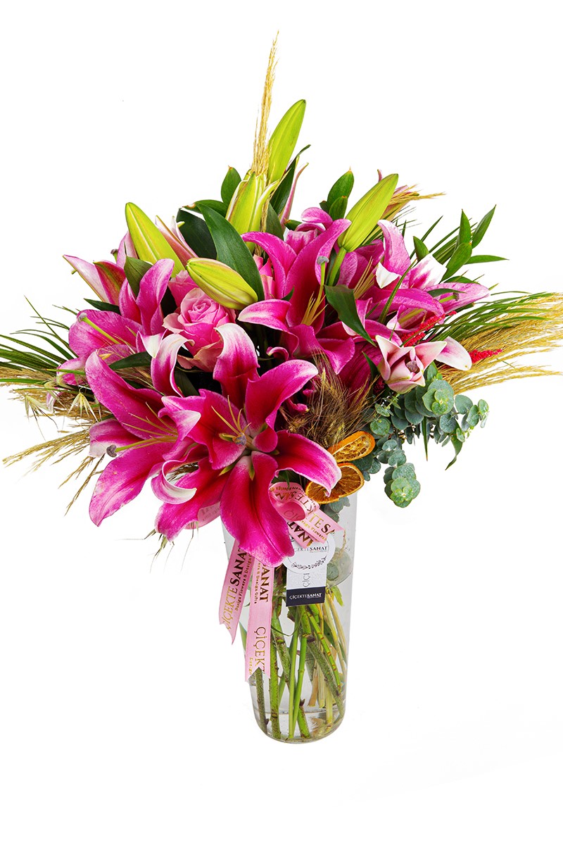  Pink Lilies İn Vase