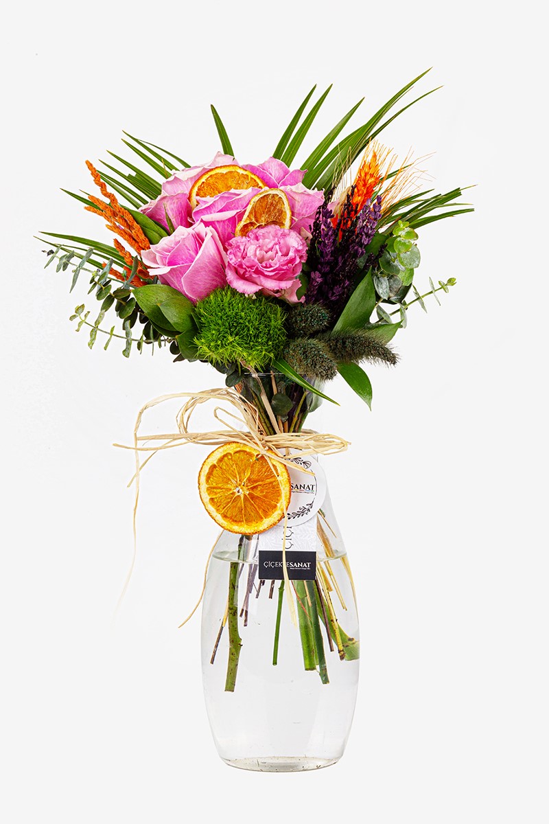Labut Vase & Pink Roses