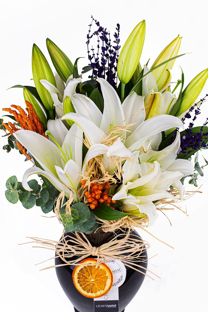 Black ve White Lily - 2