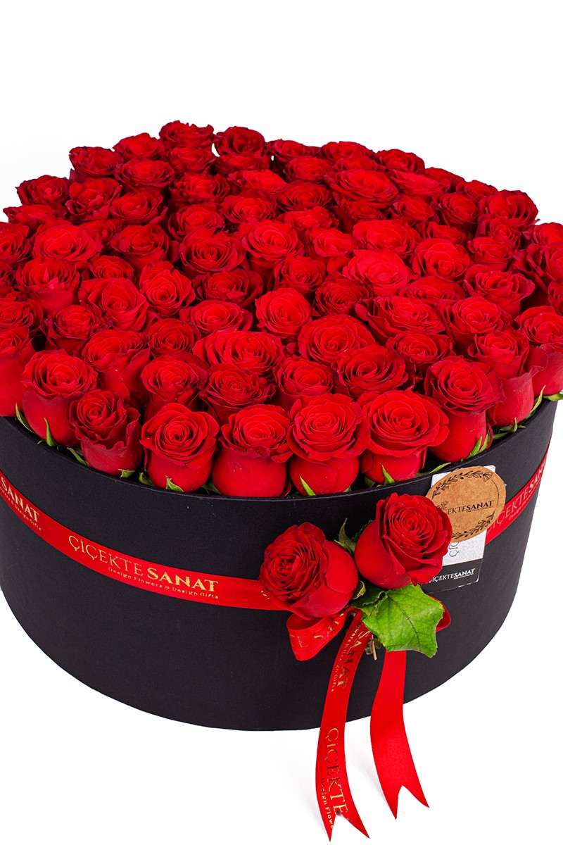 Black Box 101 Red Roses