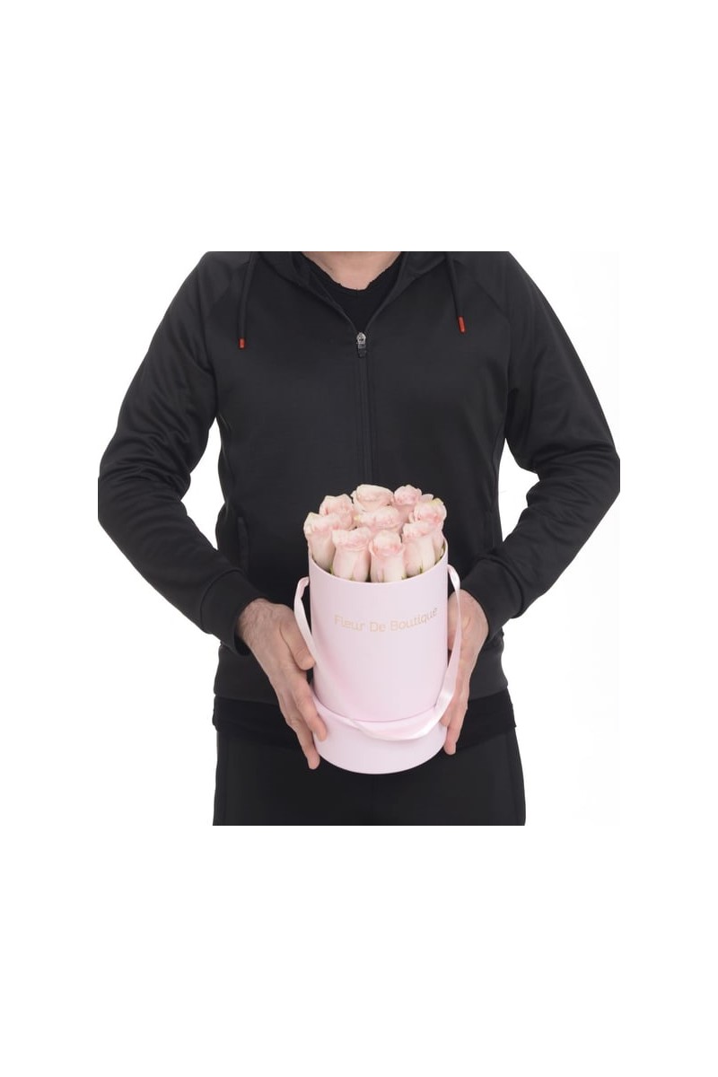 Orta Boy Pembe Silindir Kutuda Pembe Güller